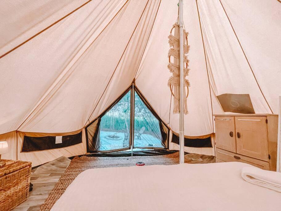מלון Cute Off Grid Glampsite With Wifi- 5 Min From Haleiwa Town מראה חיצוני תמונה